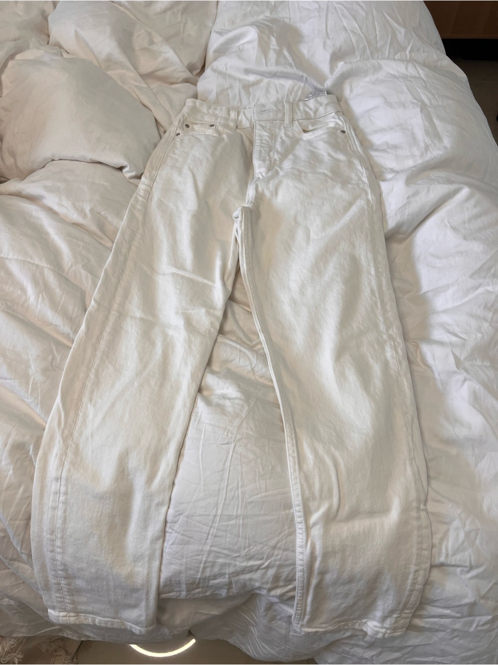 Zara White Straight-Leg High-Rise Jeans - Women